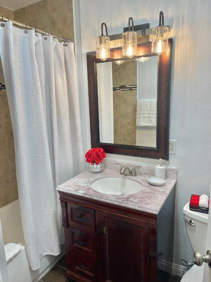 “Beautifull Cozy Studio…With Private Entrance” ลาสเวกัส ภายนอก รูปภาพ